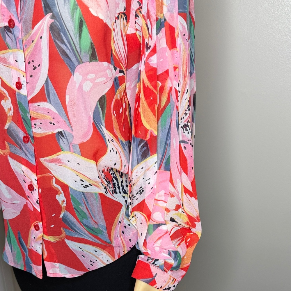 Chico's Vibrant Floral Blouse Size Small - Picture 5 of 16